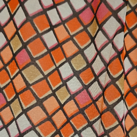 Worthington Ruffled Red and Orange Tank Top L - Picture 4 of 4